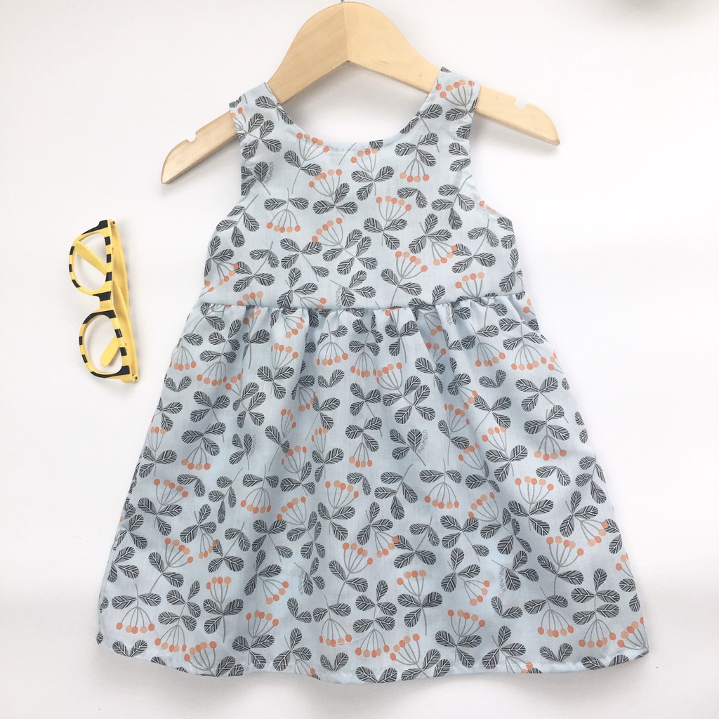 váy bé gái, thiết kế nơ xinh sau lưng, đầm hoa nhí SLOVE, chất vải cotton lên dáng váy cực xinh với 5 size, cho bé từ 8 - 22 kg