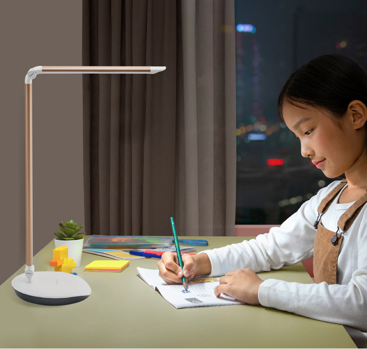 Đèn học bàn led sạt philips 720011, 7.2w chống cận thị. hàng nhập khẩu chánh hãng