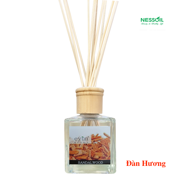 Bộ tinh dầu nước hoa thơm phòng mùi gỗ Đàn hương 150ml gồm 1 chai tinh dầu 150ml + 12 que mây khuếch tán tinh dầu
