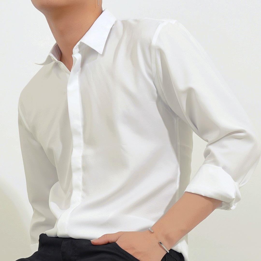 Celeb áo sơ mi nam trắng in chữ tay dài