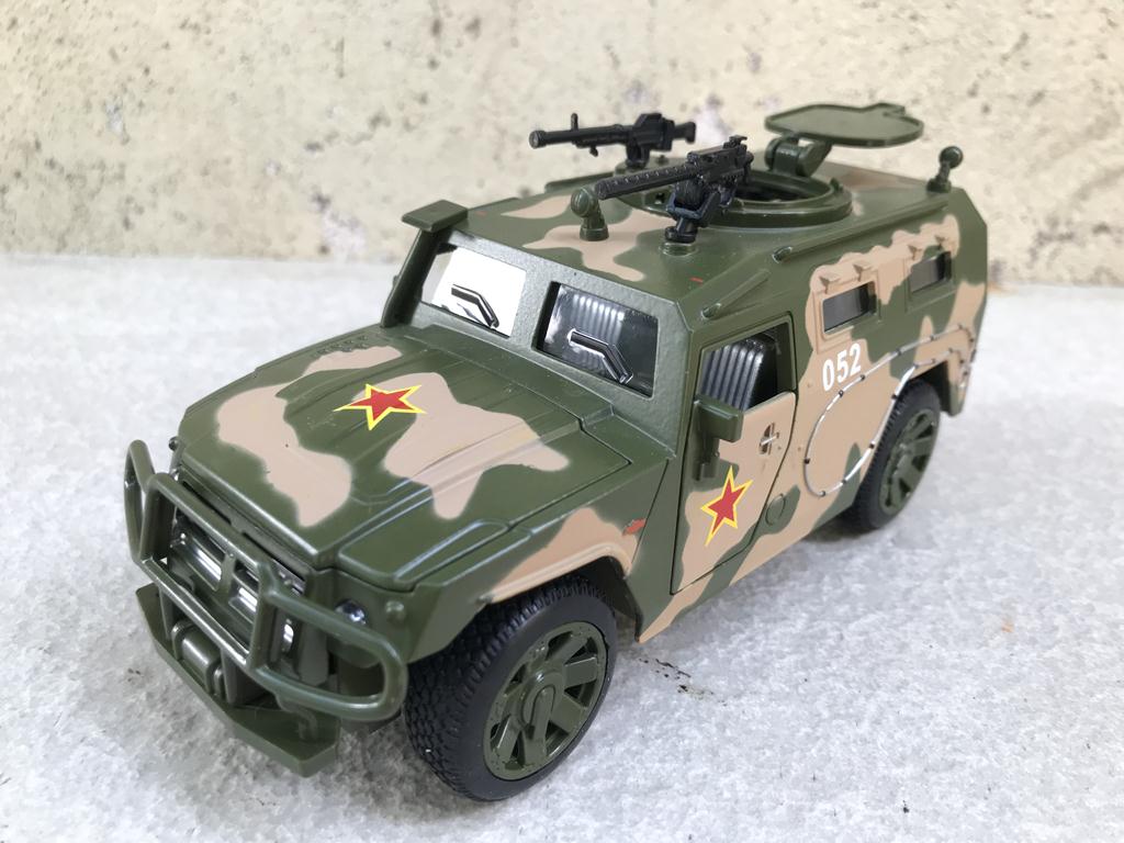 Mô hình xe quân sự tiger 1:32