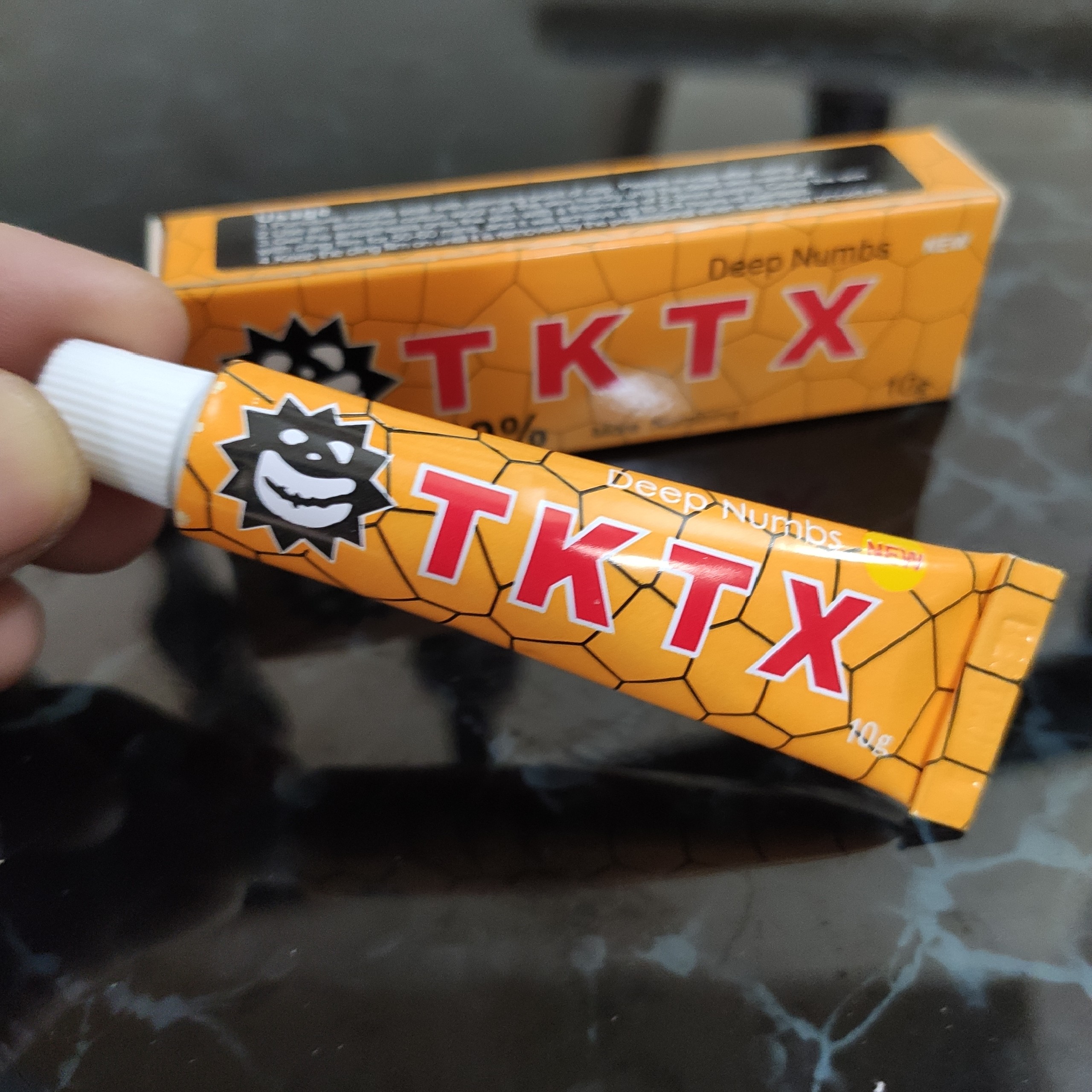 Kem ủ tê tktx 40% dùng trong phun xăm , tẩy nốt ruồi