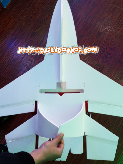 Bộ vỏ xốp cắt sẵn PP chống vỡ cực bền, độ dẻo dai cao có thể uốn cong dùng chế tạo máy bay mô hình cỡ lớn Su37
