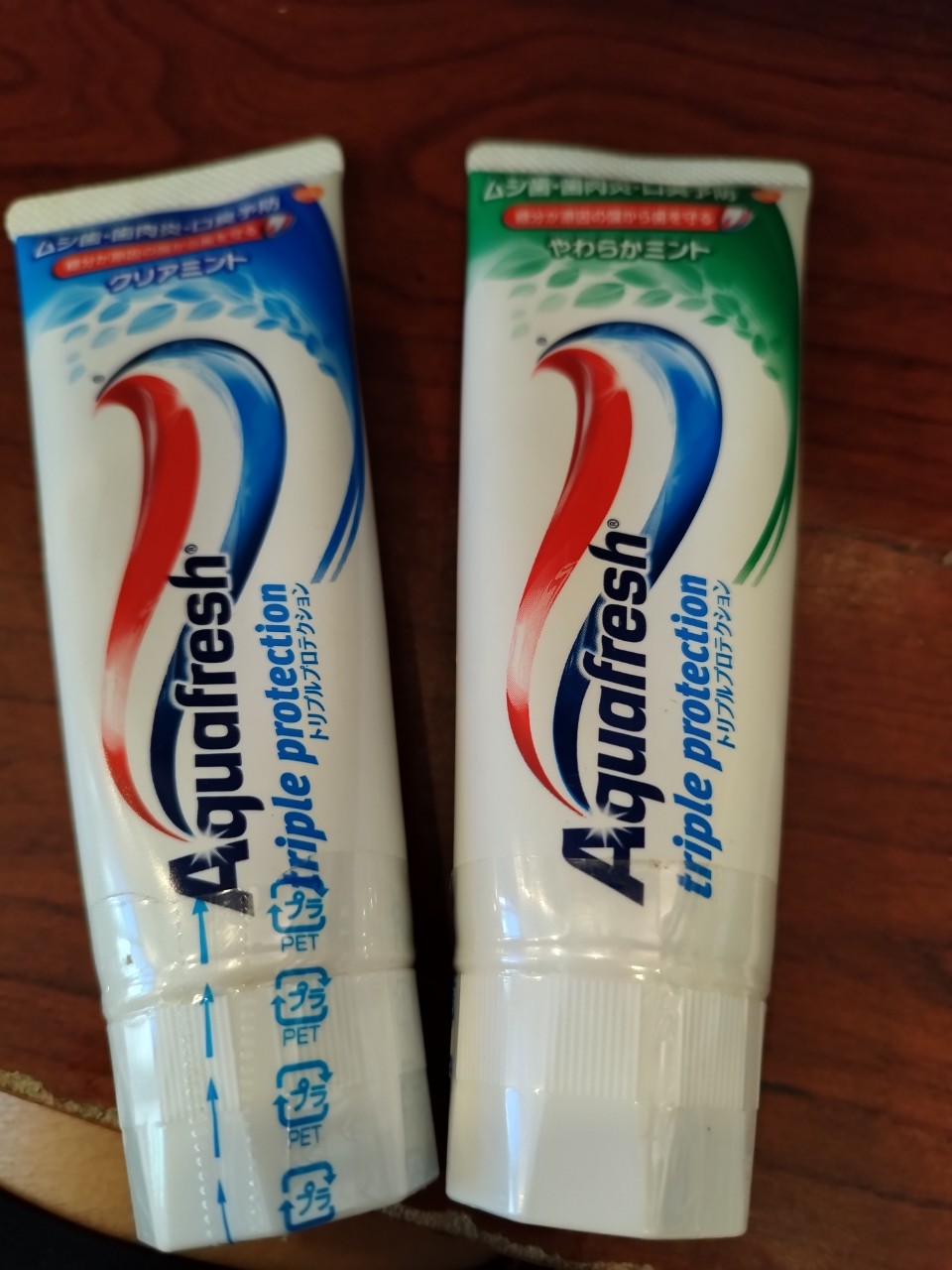 kem đánh răng aquafresh triple protection 140g