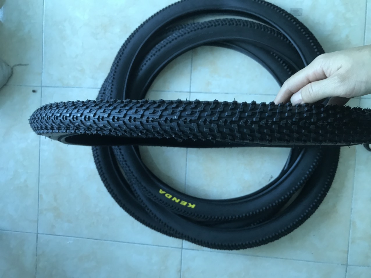 lốp (vỏ) xe đạp địa hình thể thao chống trơn K1153 26*1.95 50-559 Taiwan