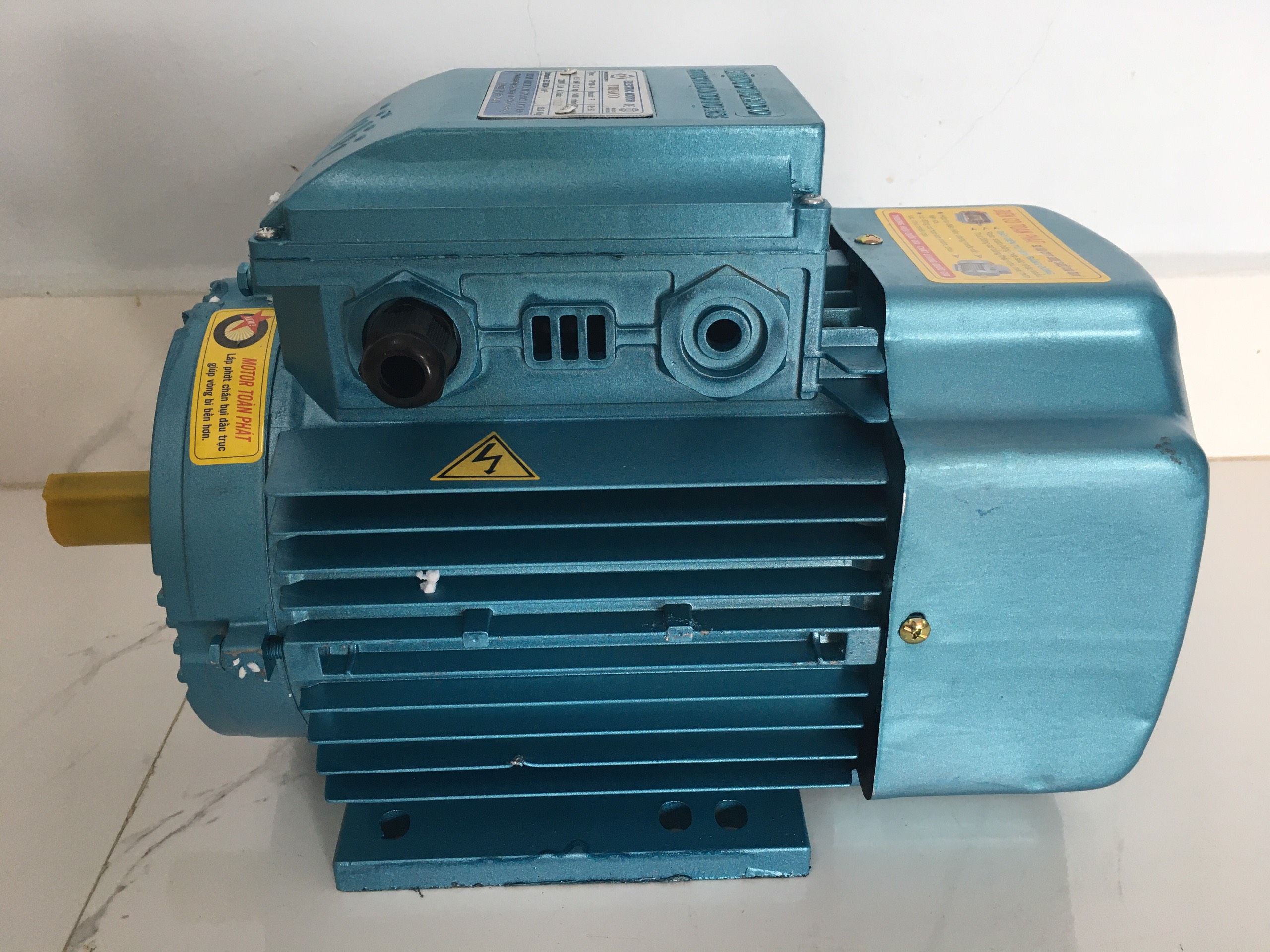Động cơ điện mô tơ tofaco 1.5kw 2 hp điện 1 pha 1400 vòng phút