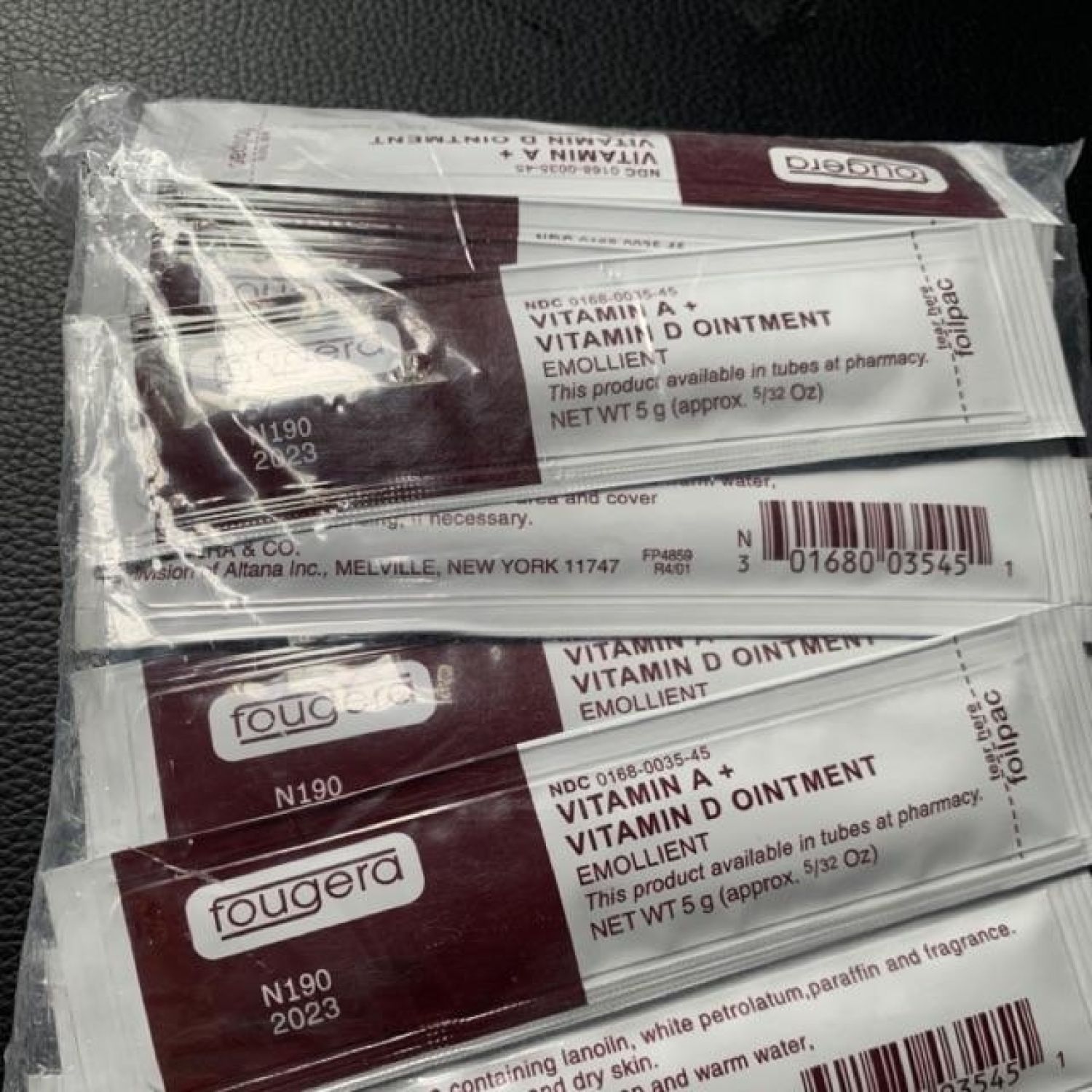 100 tuýp Vitamin A&D dưỡng trong xăm hình