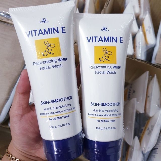Sữa rửa mặt vitamin e thái lan 190ml