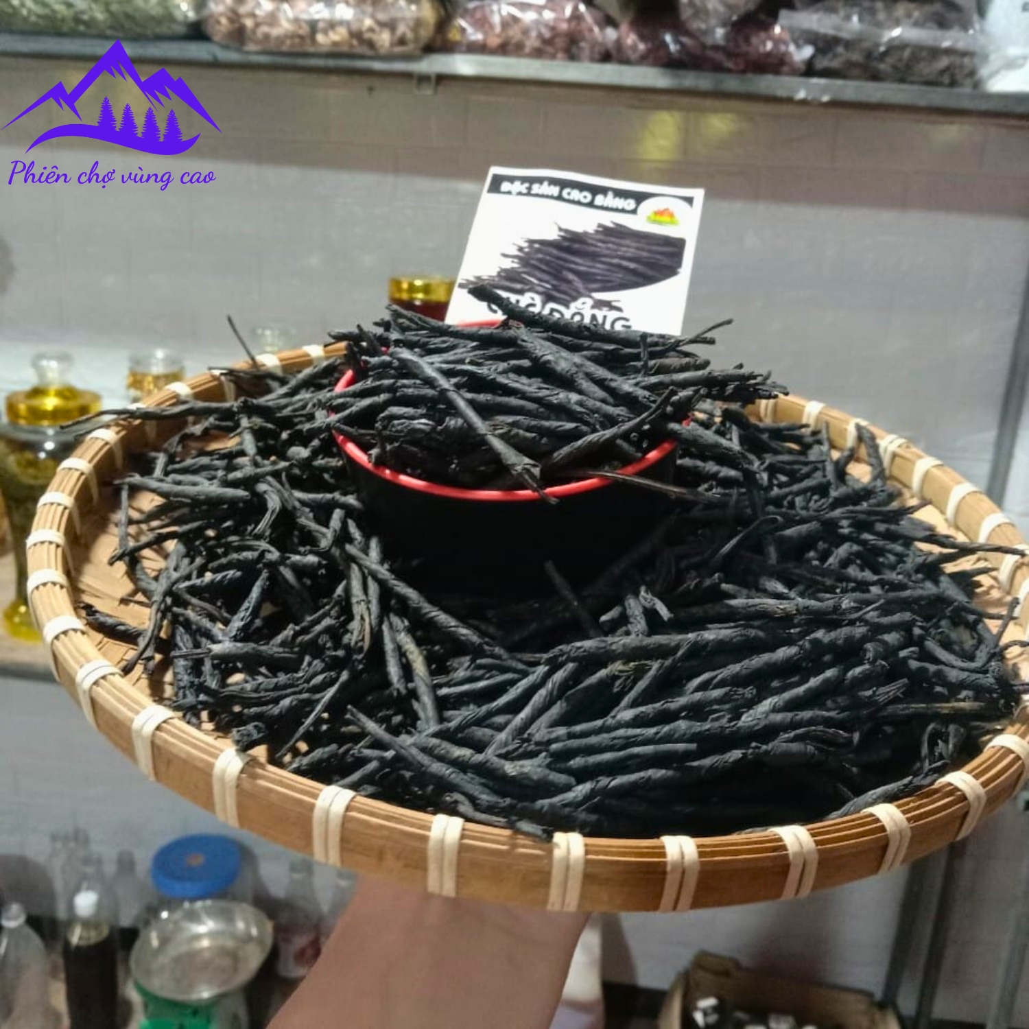 Chè đắng Cao Bằng loại 1 thượng hạng . Trà đắng giúp giảm cân, hỗ trợ tiêu hóa, cải thiện trí nhớ