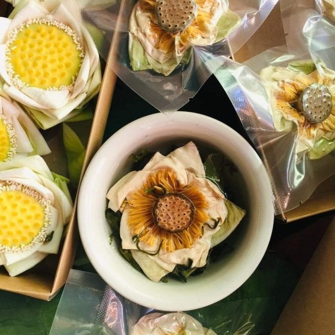 Trà hoa sen Đồng Tháp sấy khô hộp 10 bông