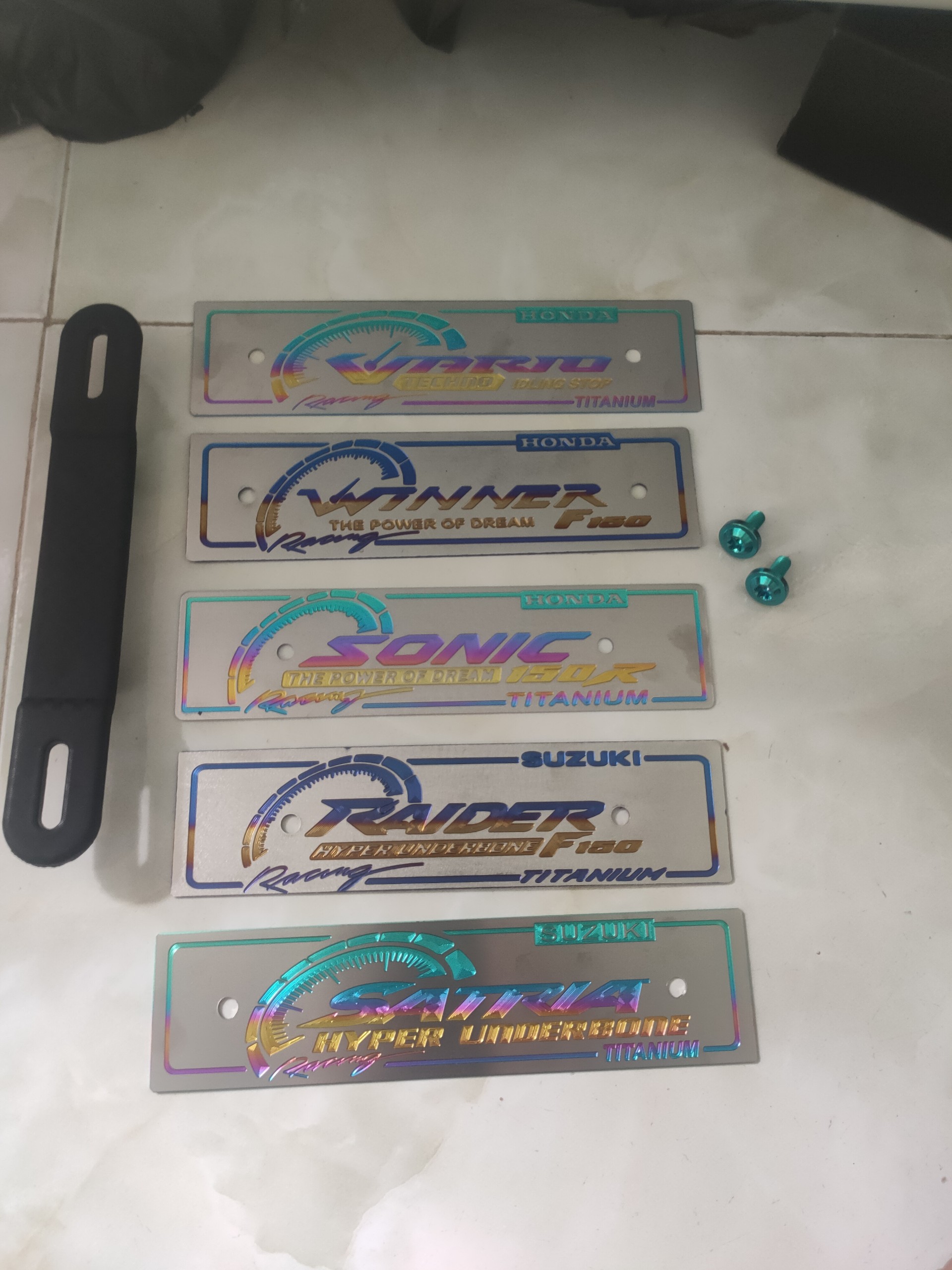 Bản Tên Thái + Kèm Ốc G5 + Bass Có Cho  Exciter + Vario + Winer + Sonic + Satria ,,,,,Tóp 1 Bán Hàng Qui Tín Trên Lazada..