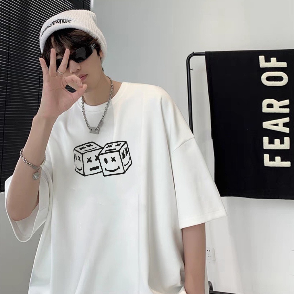 Áo thun nam nữ form rộng tay lỡ in Xúc Xắc hot trend