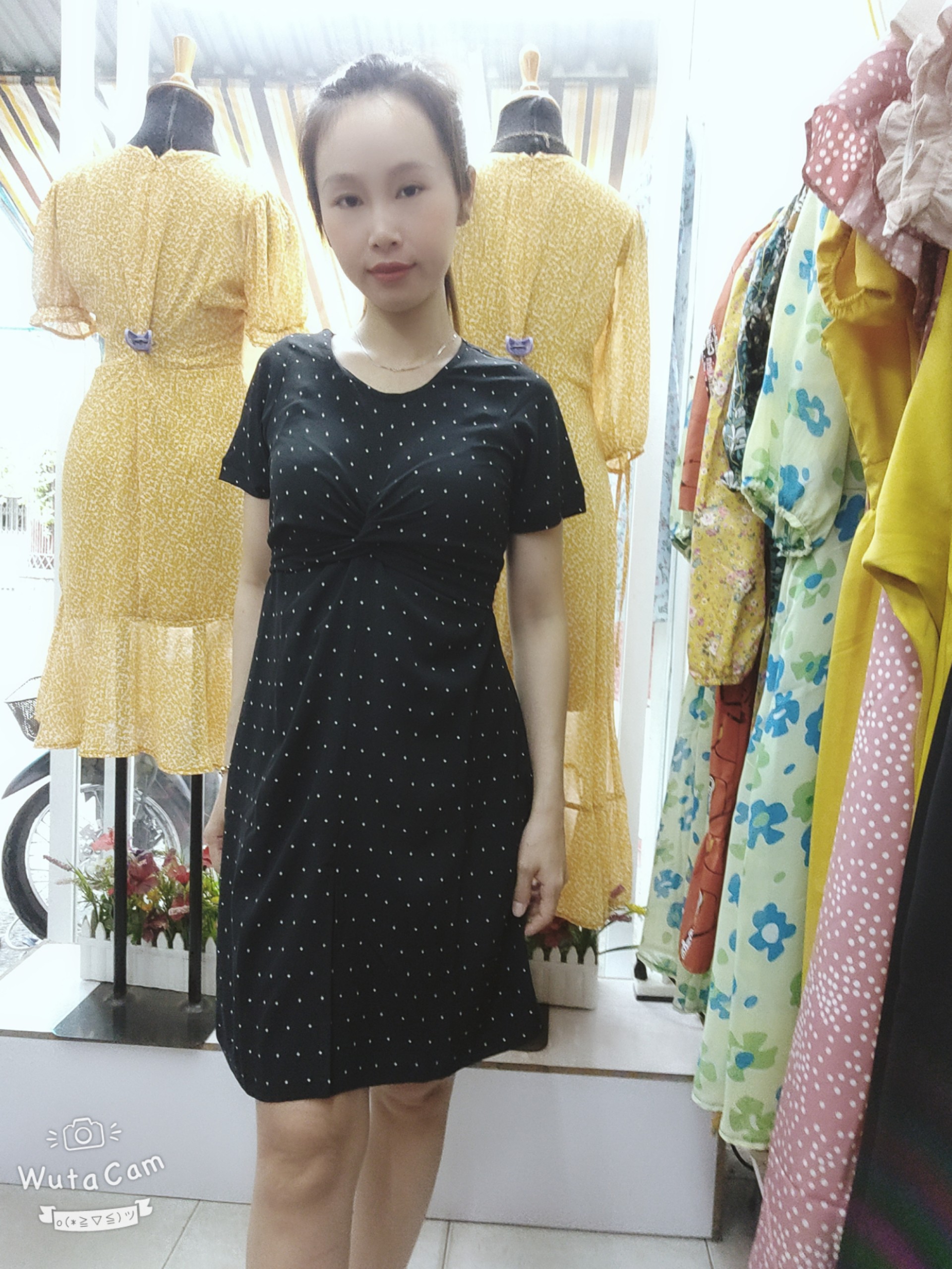 Đầm Bi cổ tròn thắt nơ xoắn siêu dễ thương 45kg 55kg