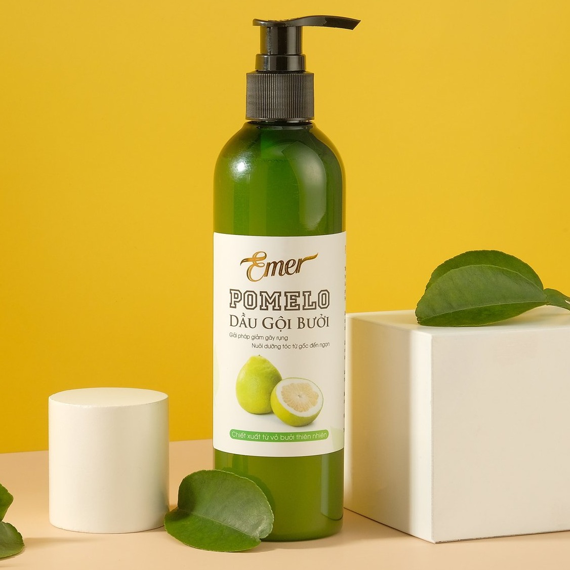 Dầu gội bưởi kích mọc tóc Pomelo Emer 300ml làm sạch tóc và da đầu giảm rụng tóc hiệu quả cho mái tóc luôn chắc khỏe và suôn mượt tự nhiên Mỹ Phẩm Sỉ Emer