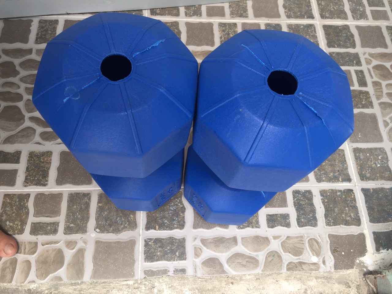 Bộ 2 vỏ tạ tay nhựa VN 8kg (chưa nhồi)