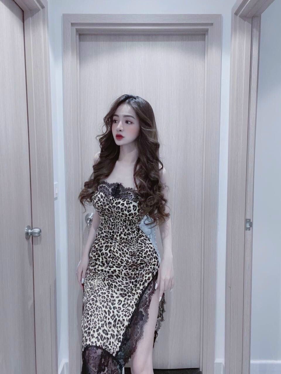 Đầm nữ body 2 dây xẻ tà phối viền ren