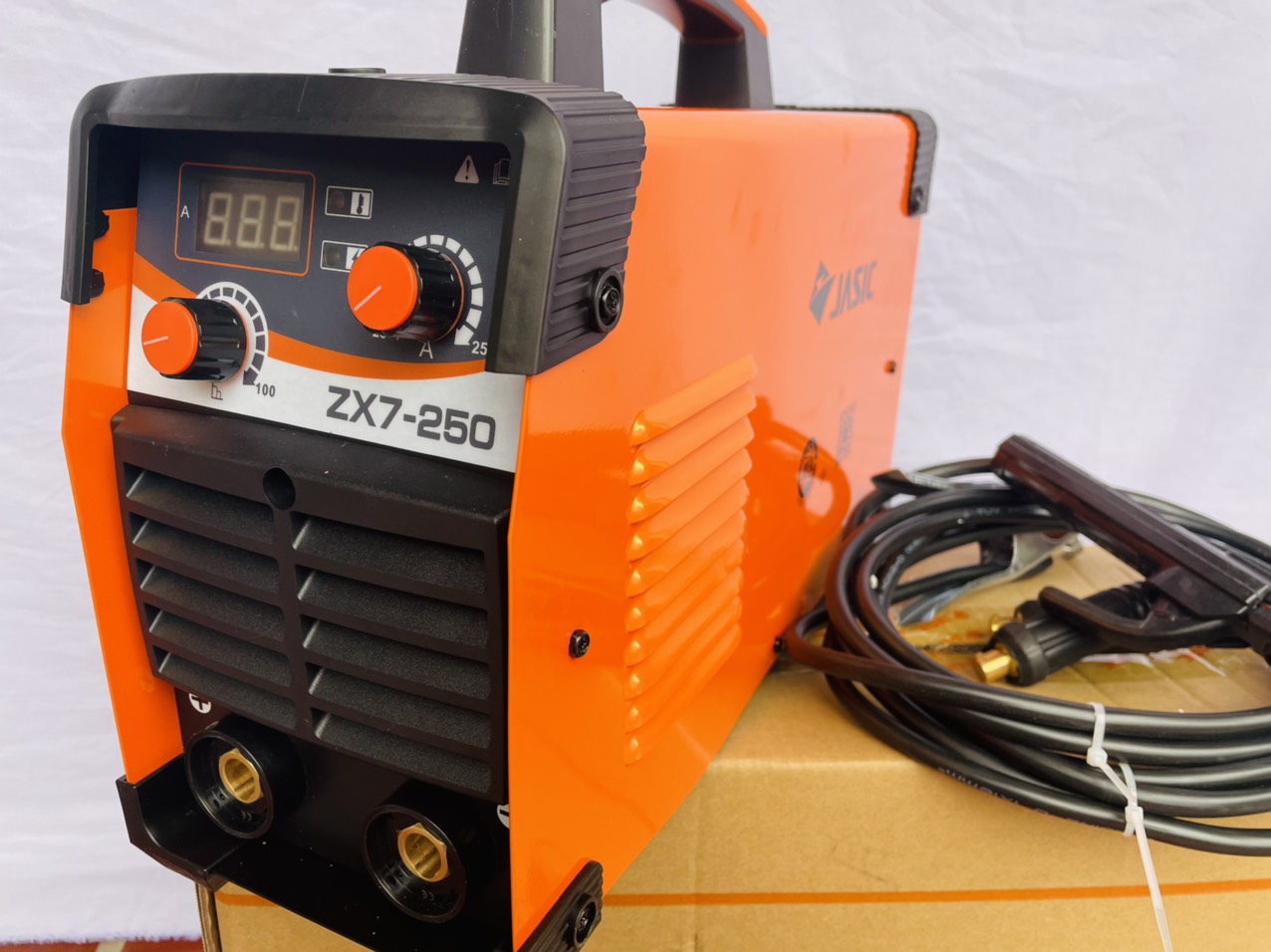 Máy hàn điện tử jasic zx250a - bảo hành 12 tháng, máy hàn que 250a, máy hàn điện tử, máy hàn mini gia đình, máy hàn điện tử jasic 250a
