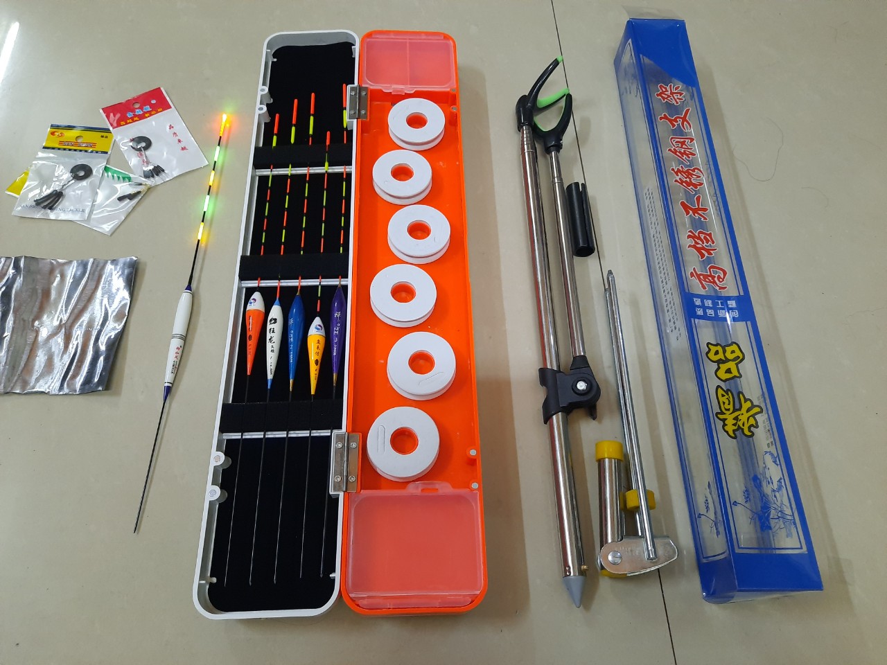 Combo hộp phao chép và chống cần câu đài