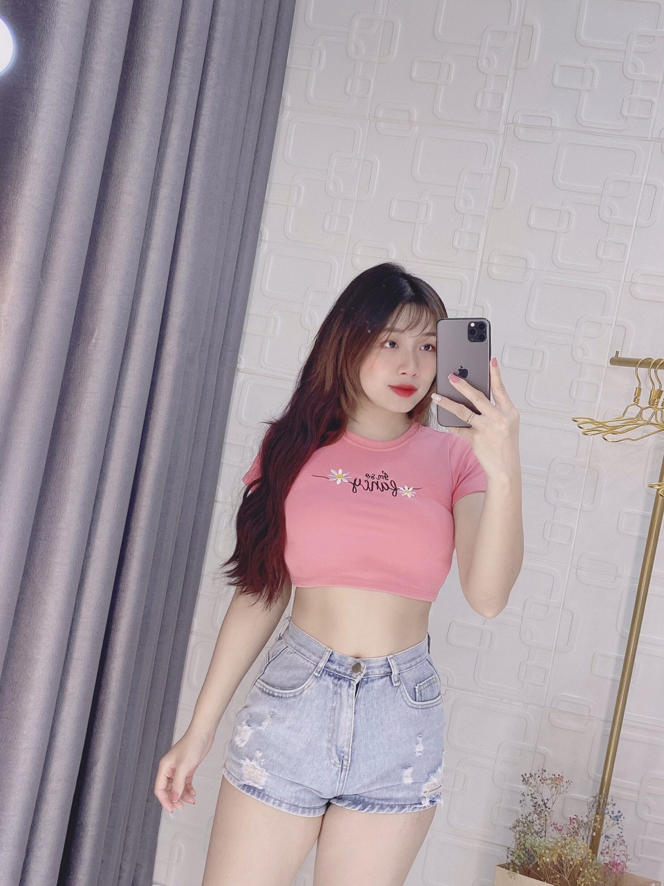 Áo Thun Borip Crotop Thêu Hoa Cúc Và Chữ Hot Trend Đi Chơi TTSA0634