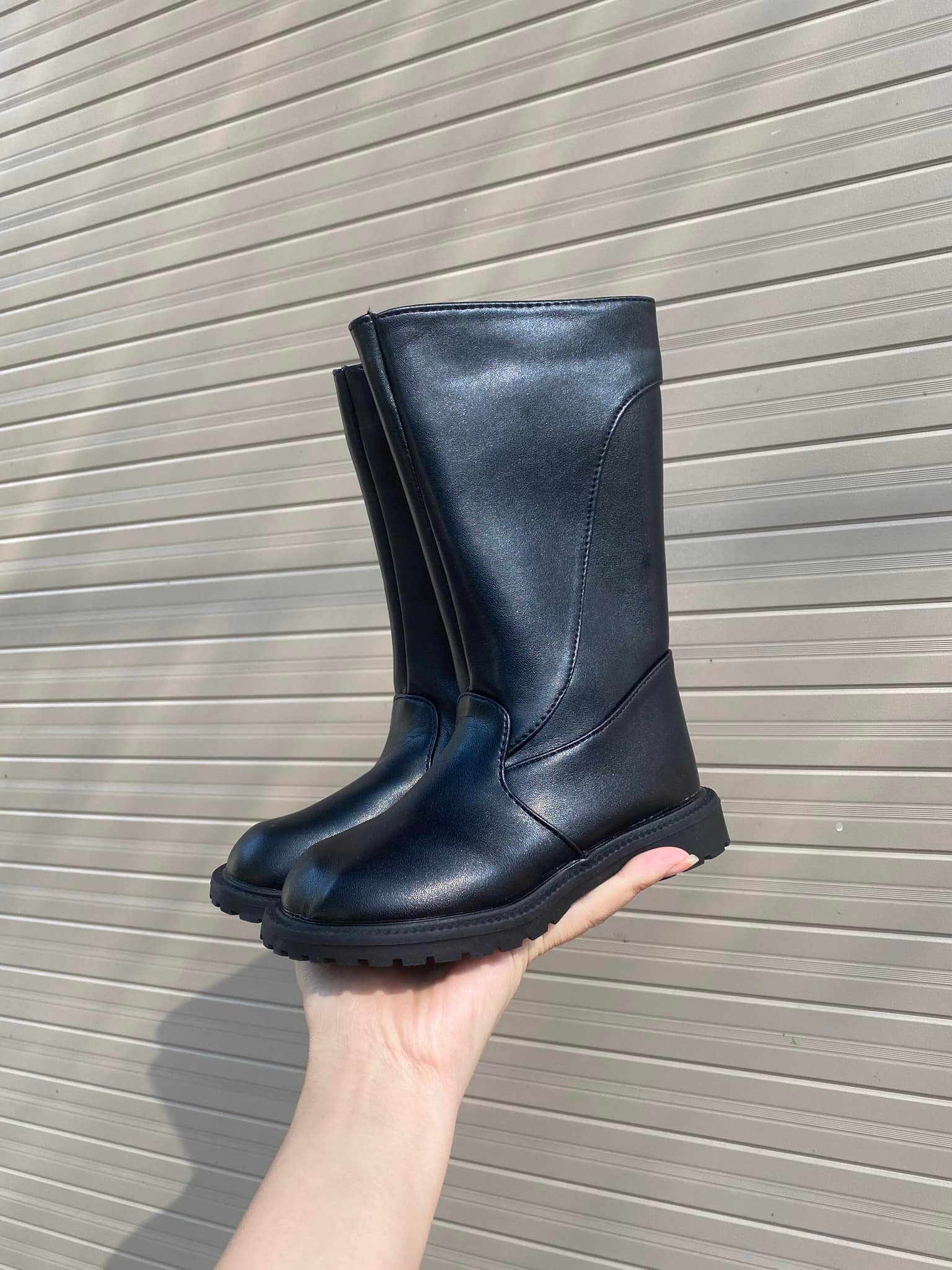 Hàng có sẵn Bé Mỡ Kids ✨ ✨ BOOT ĐÙI TRƠN CHO BÉ ✨ ✨ • Size 26-30 #220kkkk • Size 31-36 #230kkkk