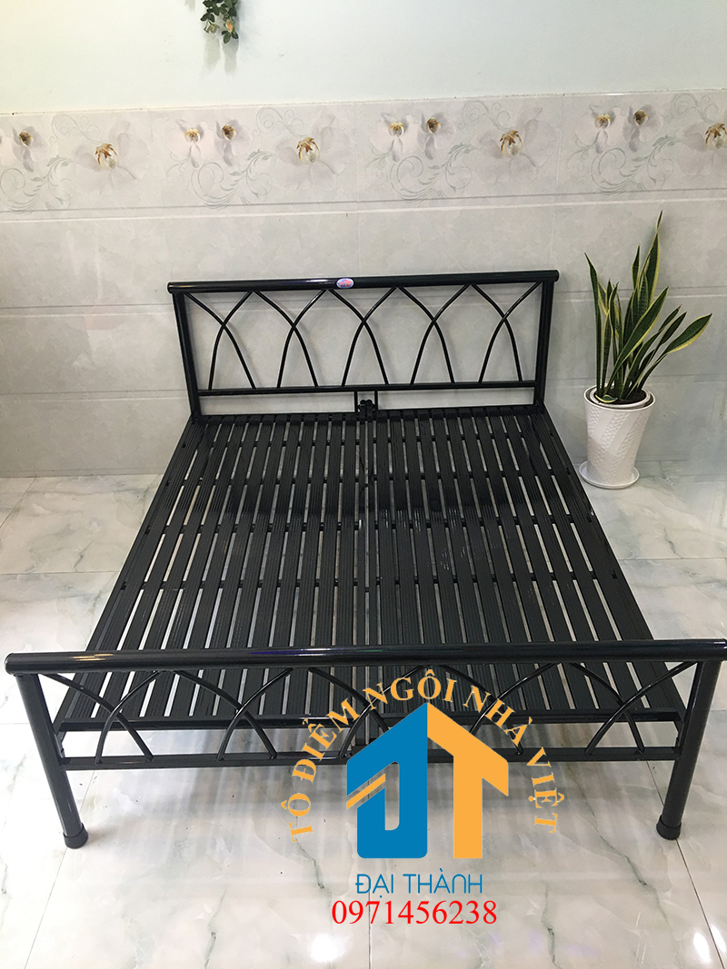 Giường sắt  sắt sơn tĩnh điên kích thước từ 1m đến 1m8x2m (1mx2m,1m2x2m,1m4x2m, 1m6x2m, 1m8x2m) mẫu 03