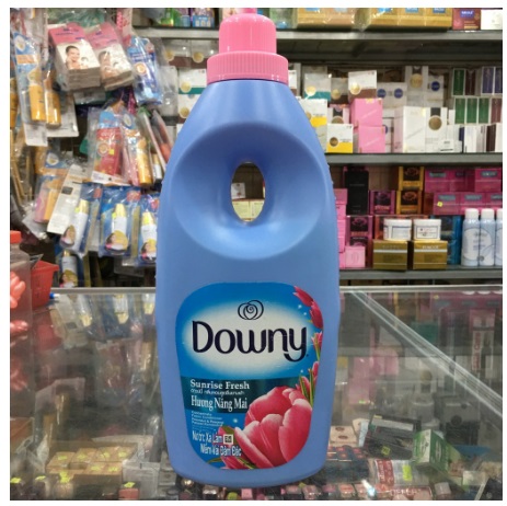 Nước xả vải Downy hương Nắng mai chai 900ml