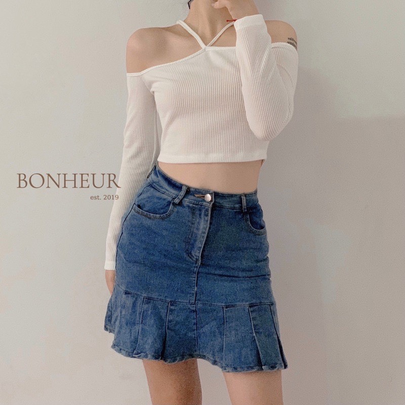 Áo croptop ôm body trễ vai tay dài phối dây treo cổ kiểu yếm rất nữ tính nhẹ nhàng a513499