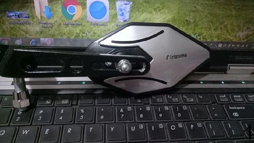 Kiếng xe Rizoma hình thoi tầm nhìn rộng