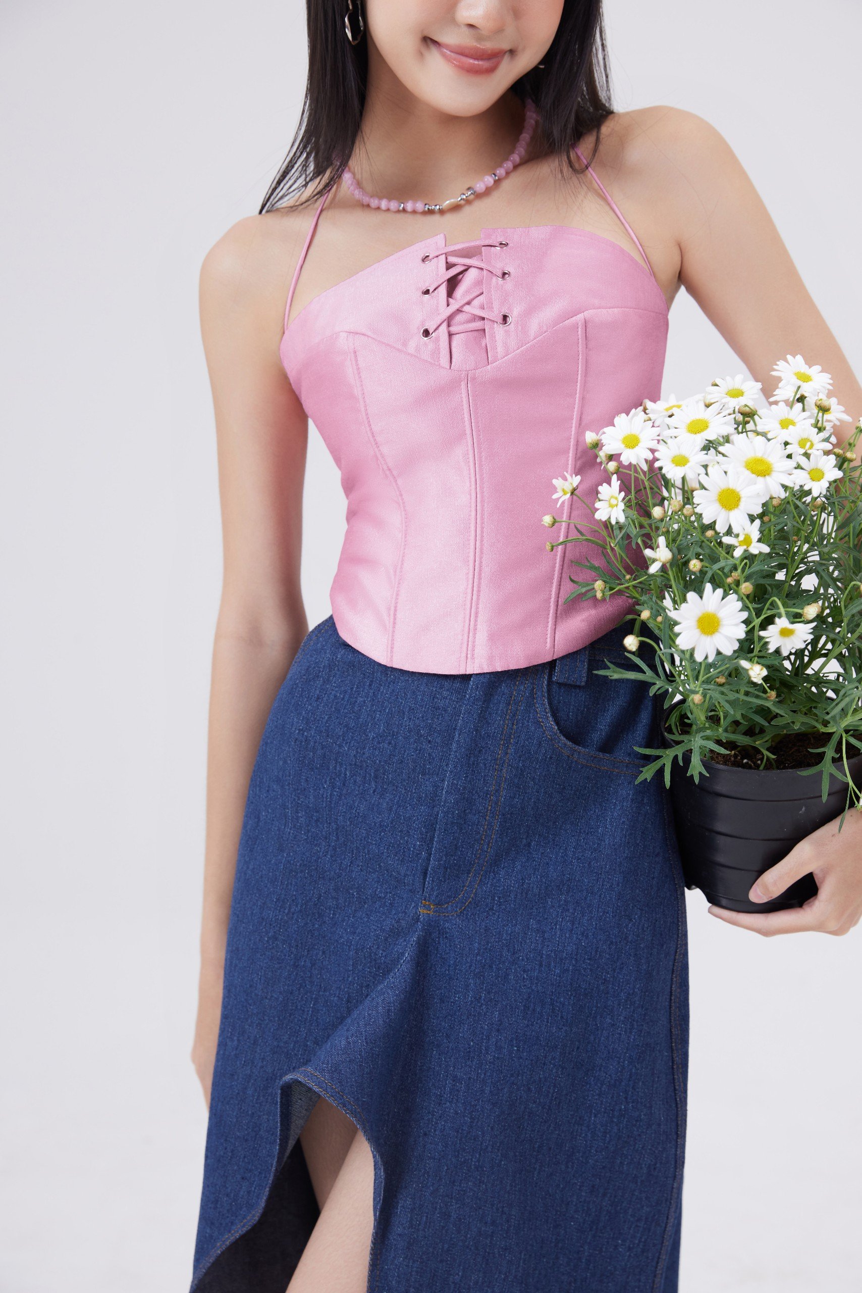 Áo croptop cổ yếm đan dây form corset vải tafta xinh xắn | reiky top | secodee