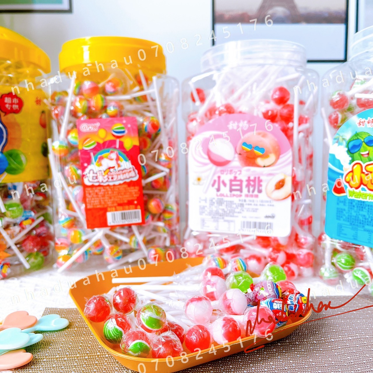Sỉ - 1 hủ gồm 200 cây kẹo mút cầu vồng mini dễ thương Lolipop cho bé Hongkong que 3.5gam_Bánh kẹo nửa mùa