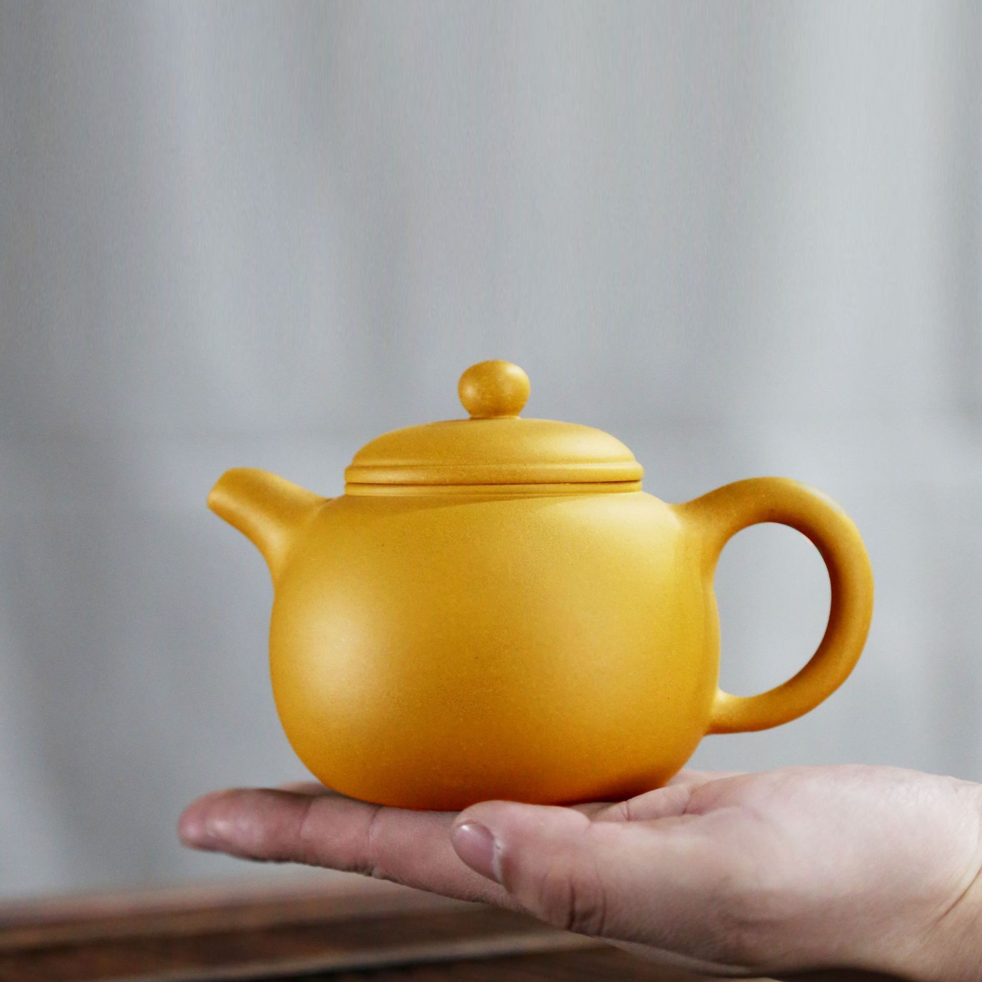 Ấm tử sa nghi hưng liên tử 260 ml