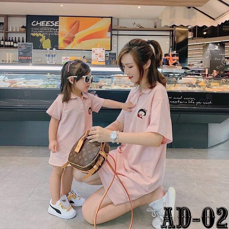 Set đầm mẹ và bé form suông có cổ cực xinh về hàng tại shop rồi đây ạ
