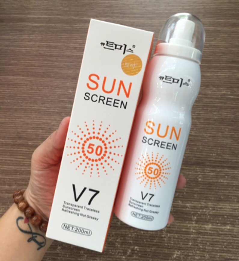 (SALE) XỊT CHỐNG NẮNG SUN SCREEN V7 SPF50 200ml