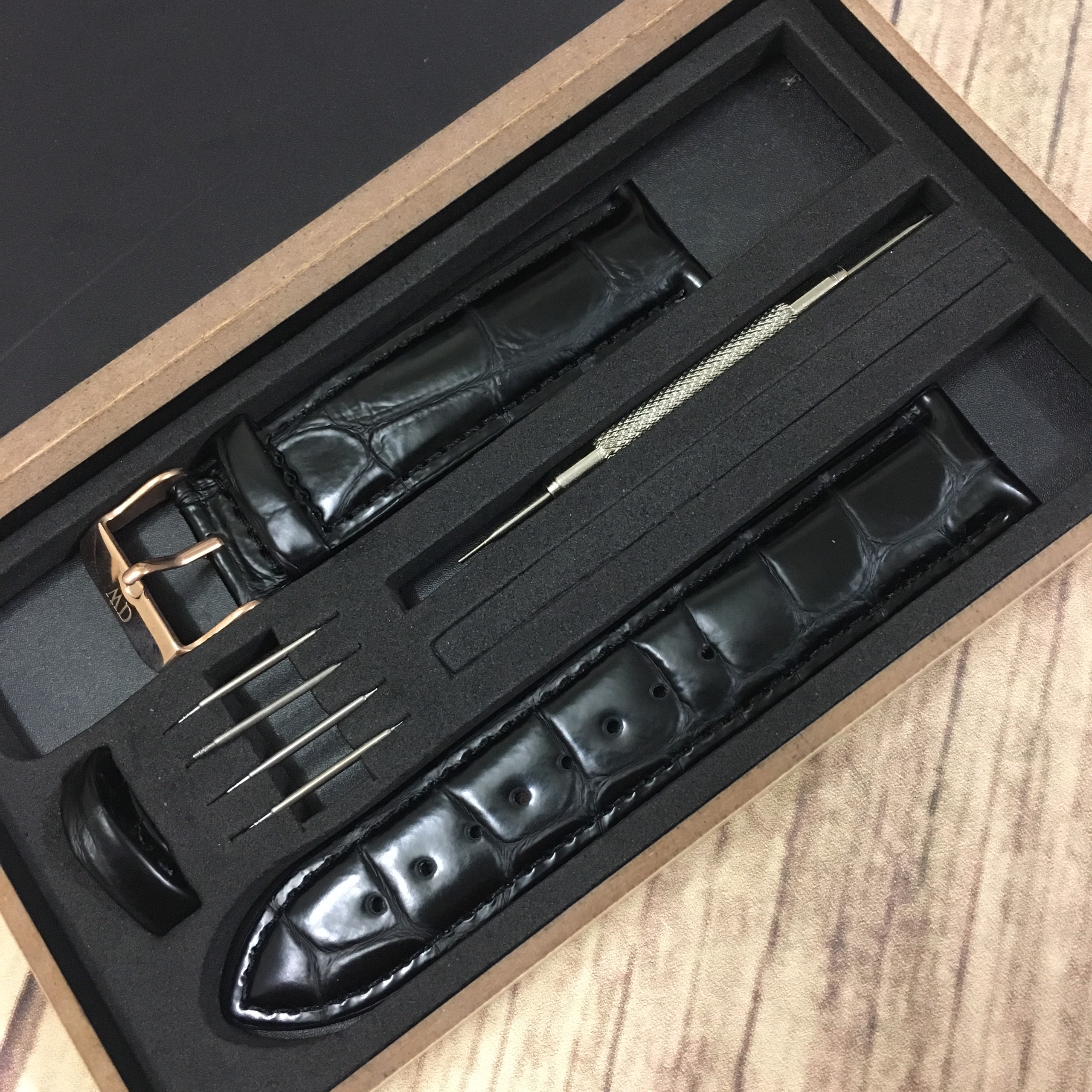 Dây Da Vân Size 19mm Đồng Hồ DW