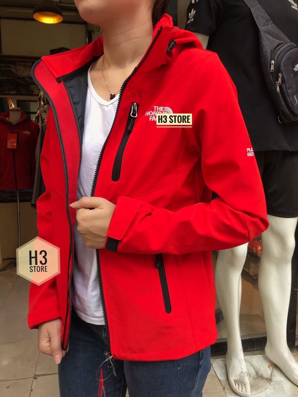 Áo khoác nỉ Nữ Xuất Khẩu  TNF chống nước chống lạnh đi phượt sofl sell, cam kết hàng đúng mô tả, chất lượng đảm bảo an toàn đến sức khỏe người sử dụng