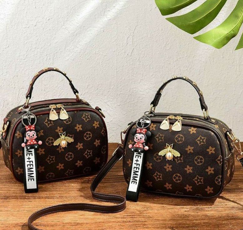 Túi xách nữ đeo chéo đeo vai phong cách họa tiết con ong dễ thương lm 30