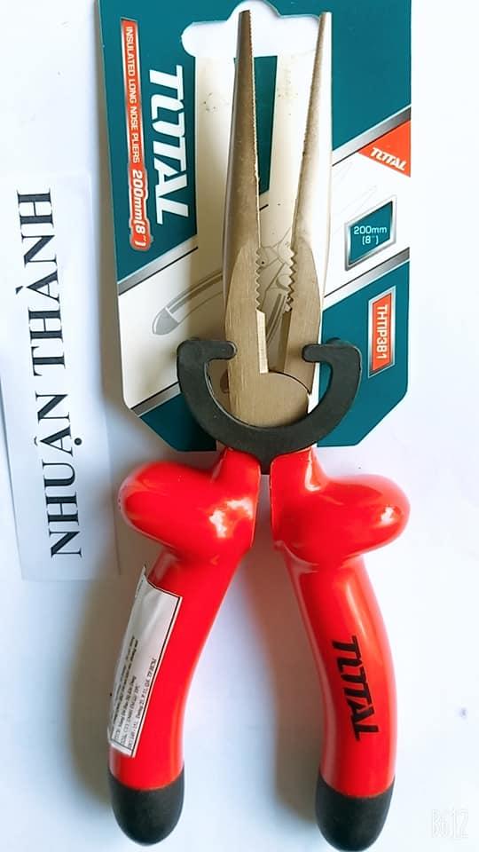 Kìm nhọn cách điện 10000v cao cấp 8''-Total THTIP381 chuyên dùng trong sửa chữa điện lưới