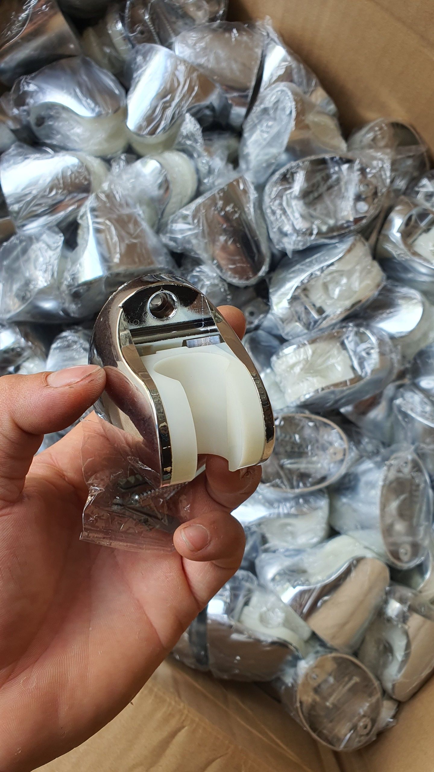 Giá đỡ vòi hoa sen, giá vòi sen cầm tay có thể điều chỉnh