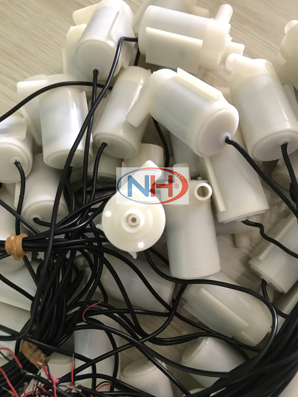 Máy Bơm Chìm Mini Máy Bơm Nổi Mini 1 đầu 2 Đầu 3V - 6V DC