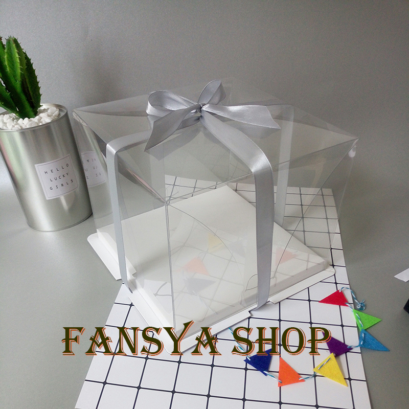 Hộp bánh kem, bánh sinh nhật nhựa trong suốt size 25x25 cao 25 cm  { không kèm ruybang }