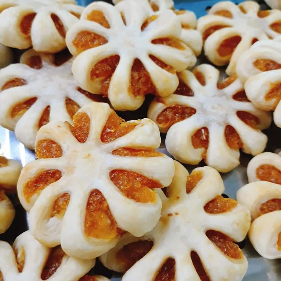 [HCM]2 bịch Bánh Khóm Hoa Mai