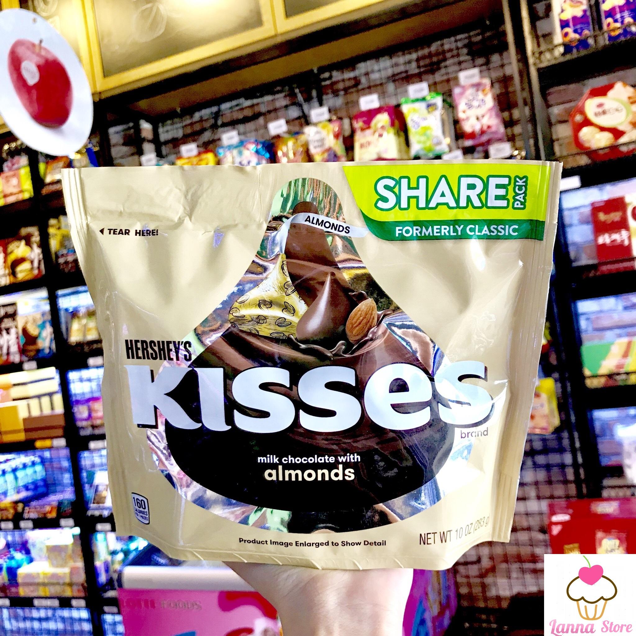 KẸO SOCOLA HERSHEYS KISSES GÓI VÀNG VỊ SỮA BỌC HẠNH NHÂN 283G-MỸ
