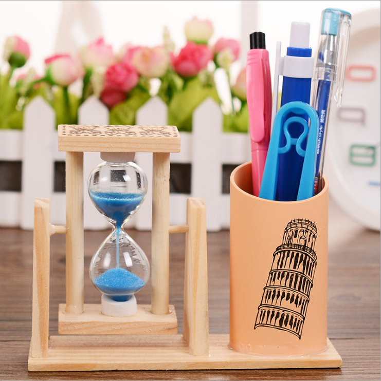 Đồng hồ cát kèm ống đựng bút GỖ 1 ngăn dạng tròn độc đáo- giao mẫu ngẫu nhiên