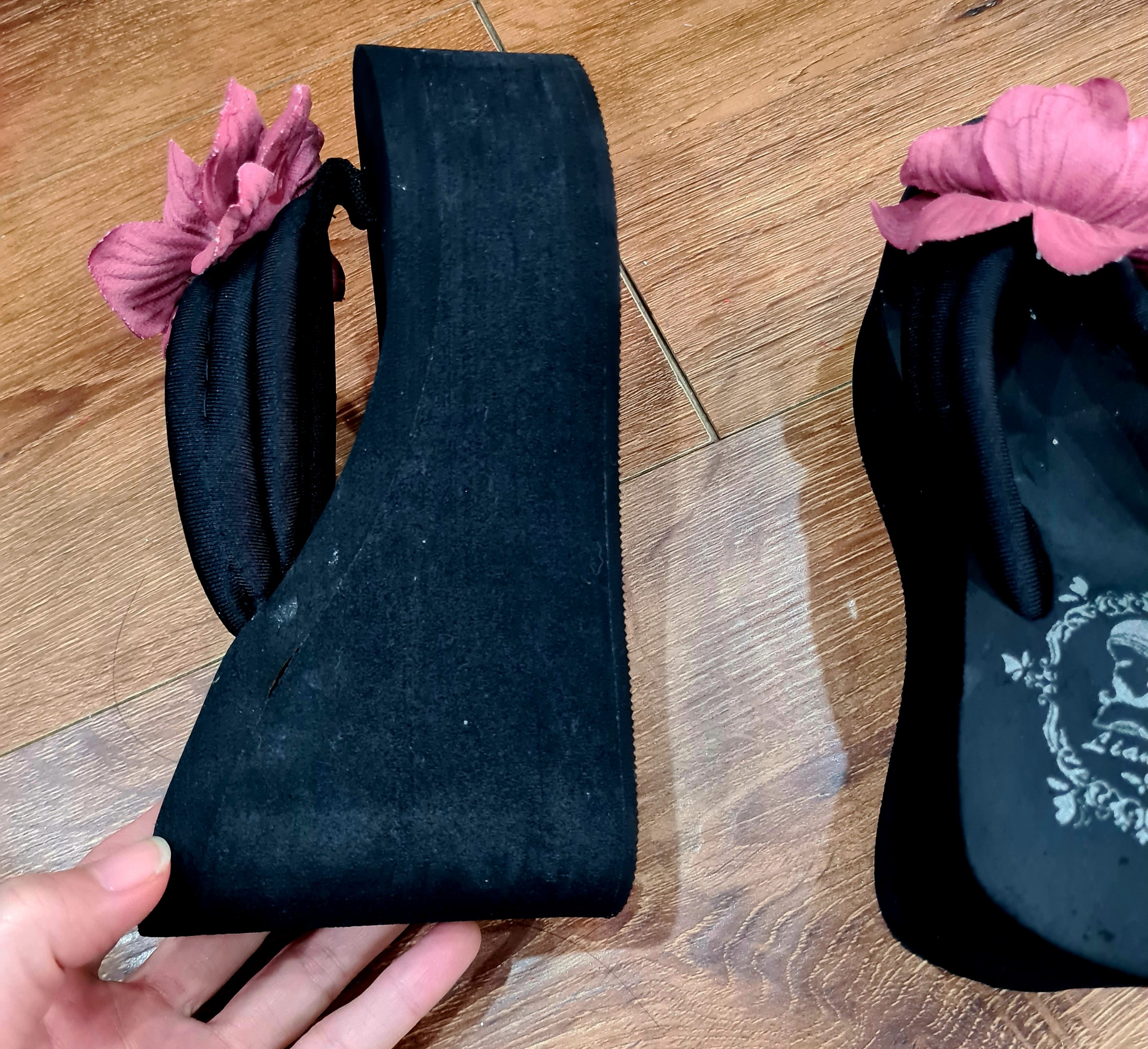 Thanh lý hàng thùng, ảnh thật siêu rẻ giầy size 37, tông size 36