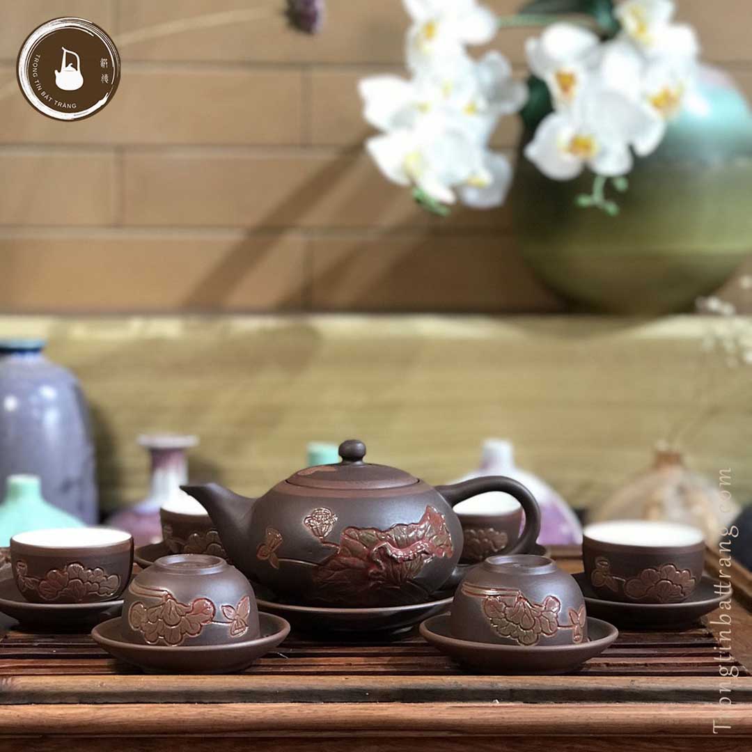 Bộ ấm chén trà đạo tử sa bát tràng khắc lá sen đỏ dáng hán thiên dung tích 250ml avmt 66