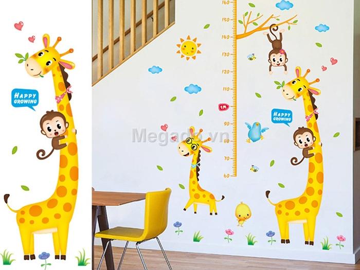 Decal tranh dan thước đo chều dài hươu cao cổ