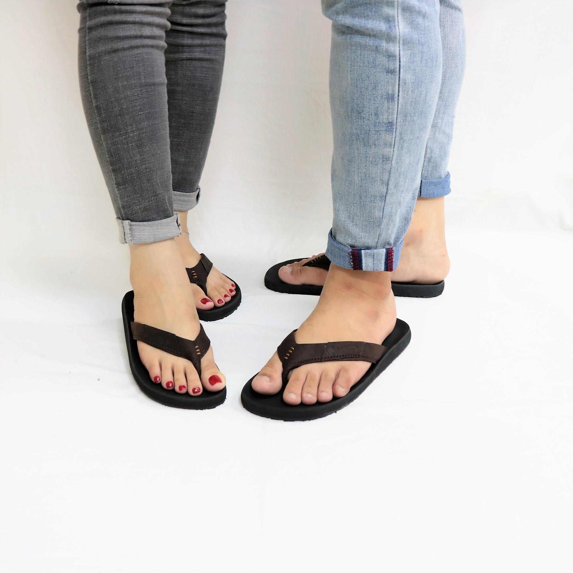 Dép couple nam-nữ.GIAVY-DT218(Nâu).Dép kẹp da nam-nữ