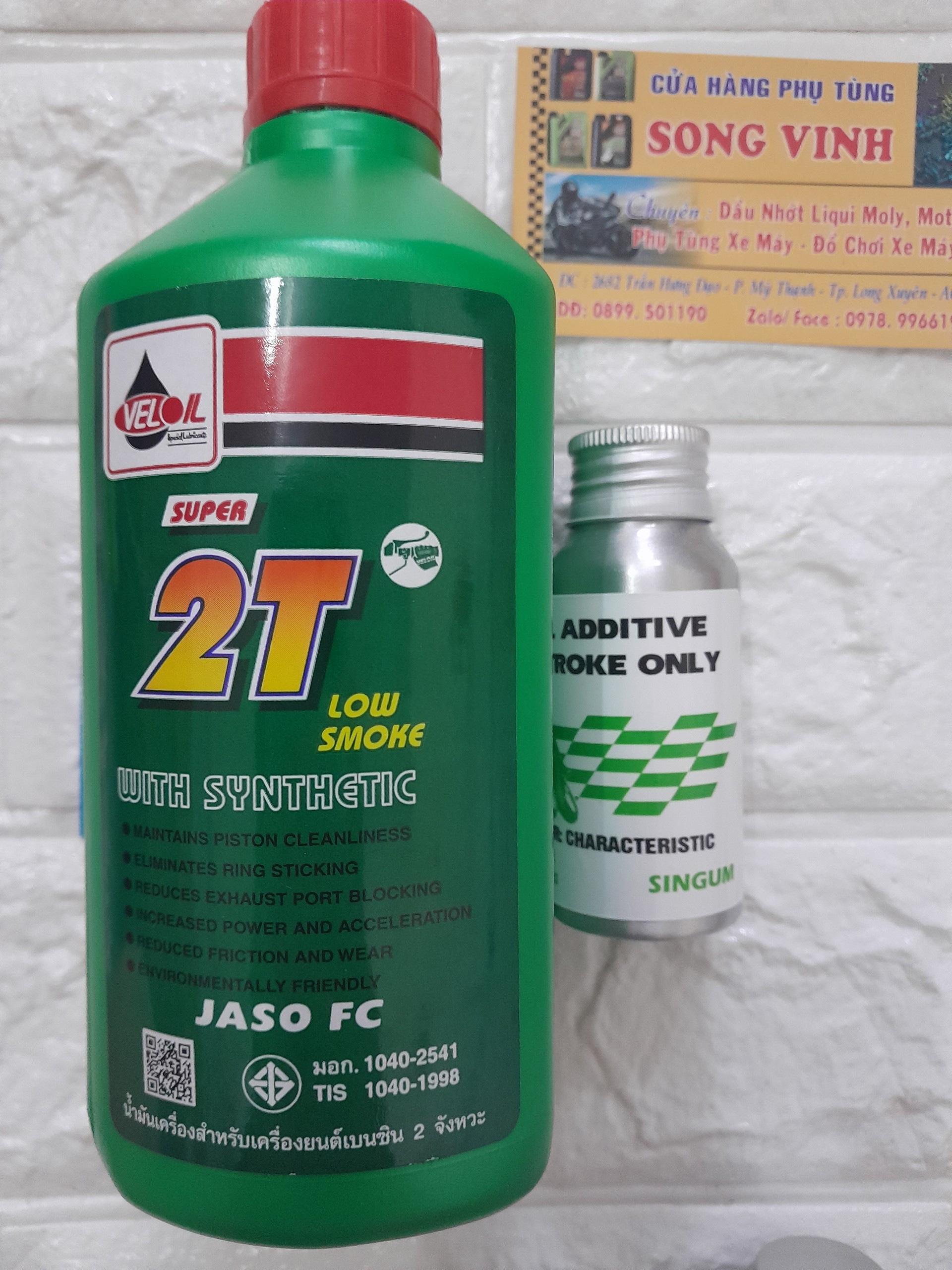 Nhớt thơm 2 thì veloil 500ml, tinh mùi singum 50ml pha được 5 lần