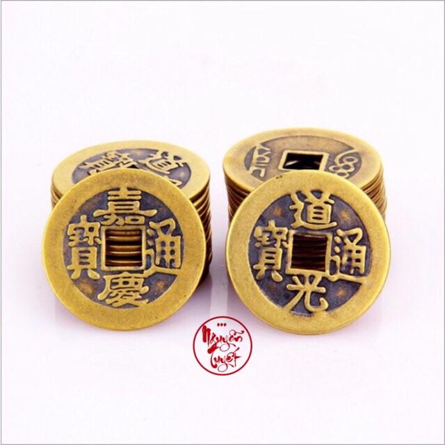 10 đồng xu cổ bỏ ví chiêu tài lộc