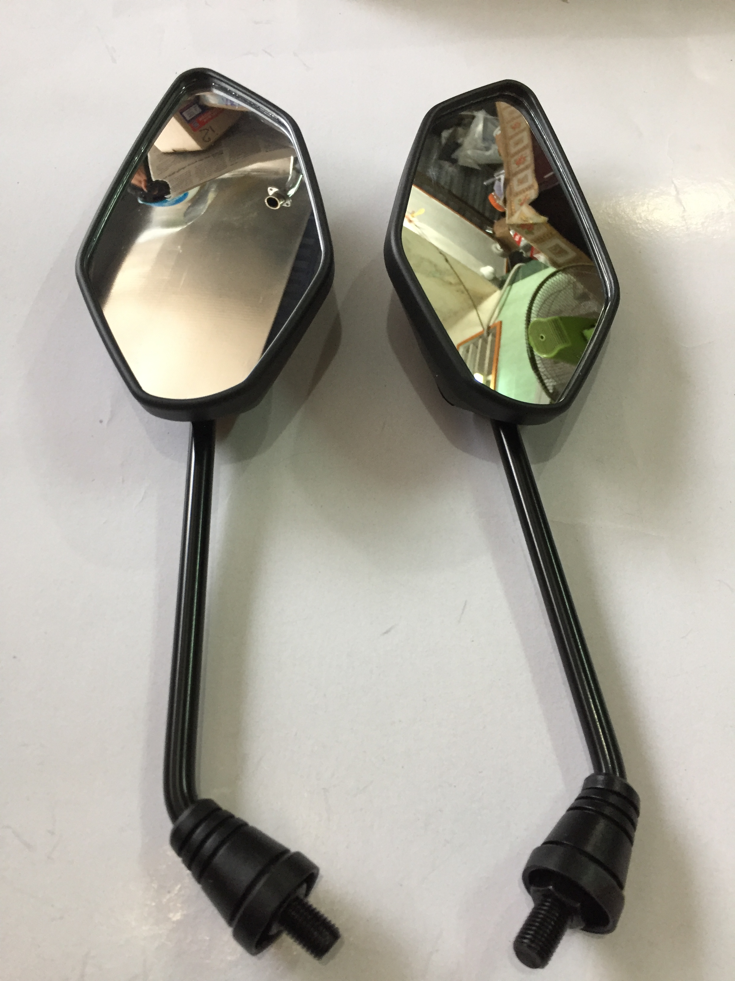 1 Đôi GƯƠNG CHIẾU HẬU XE MÁY YAMAHA GRAVITA EXCITER